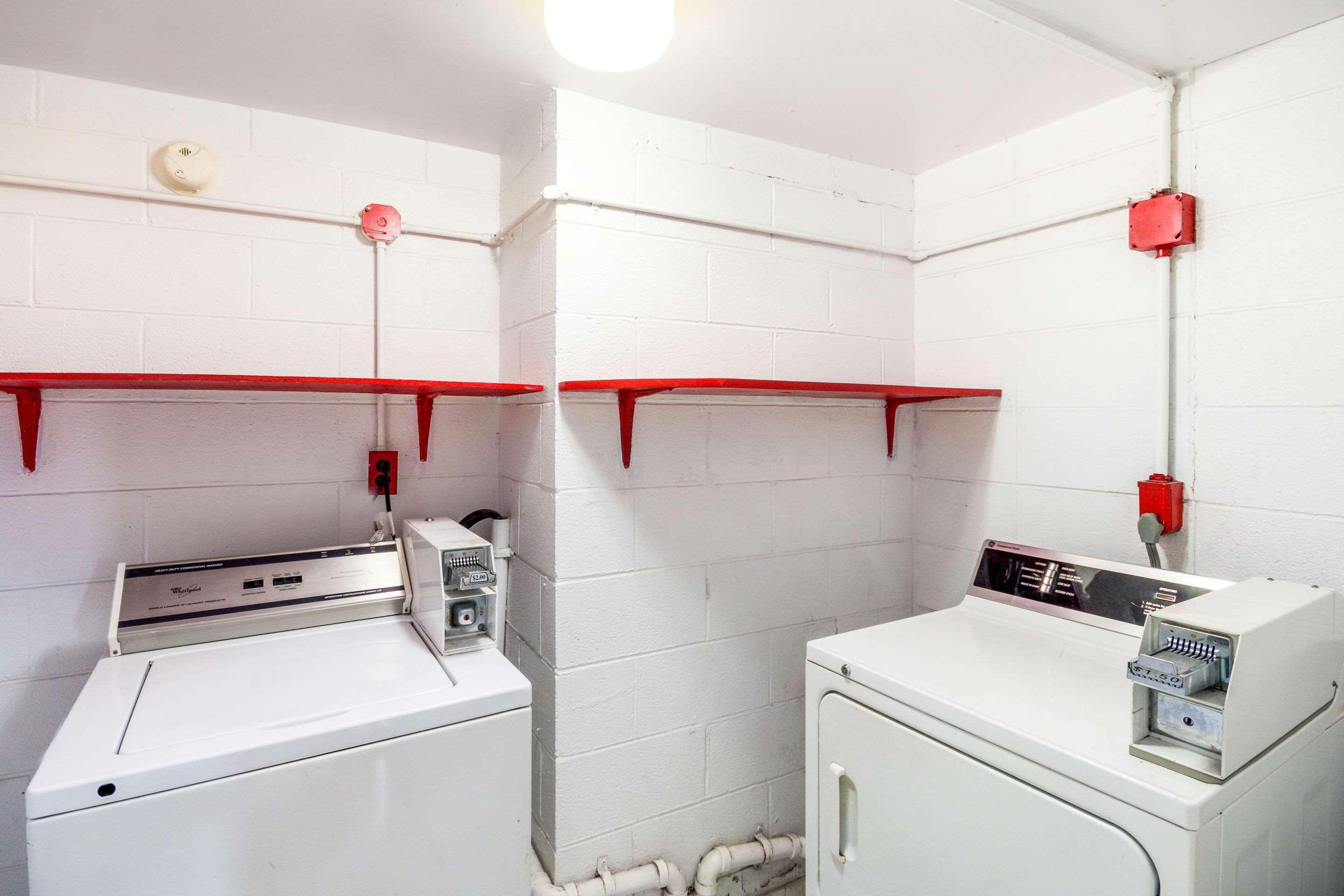 Rodeway Inn And Suites Portsmouth Zewnętrze zdjęcie