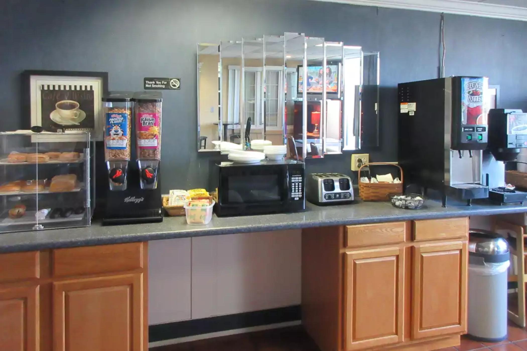 Rodeway Inn And Suites Portsmouth Zewnętrze zdjęcie