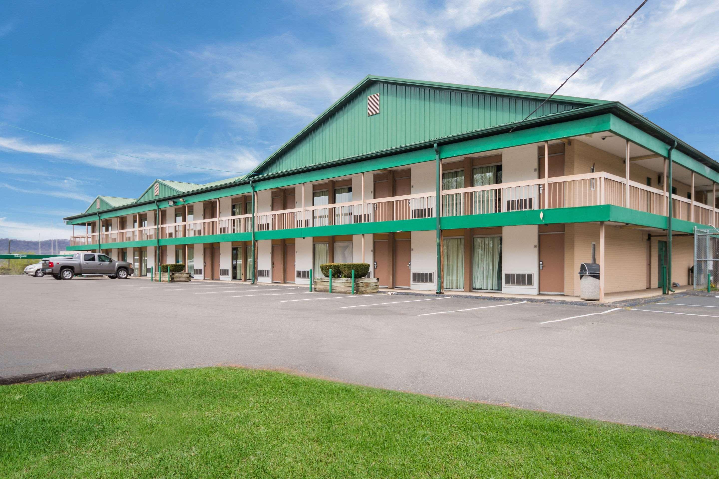 Rodeway Inn And Suites Portsmouth Zewnętrze zdjęcie