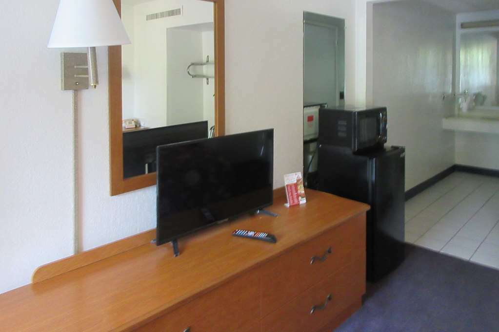 Rodeway Inn And Suites Portsmouth Pokój zdjęcie