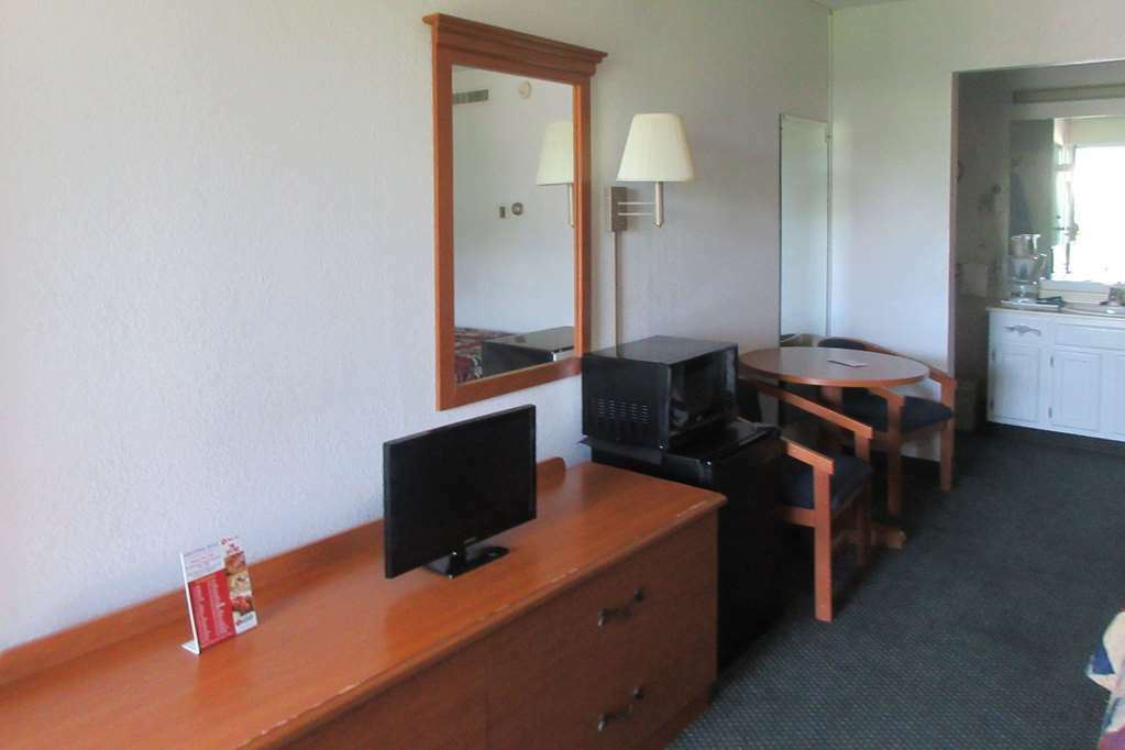 Rodeway Inn And Suites Portsmouth Pokój zdjęcie